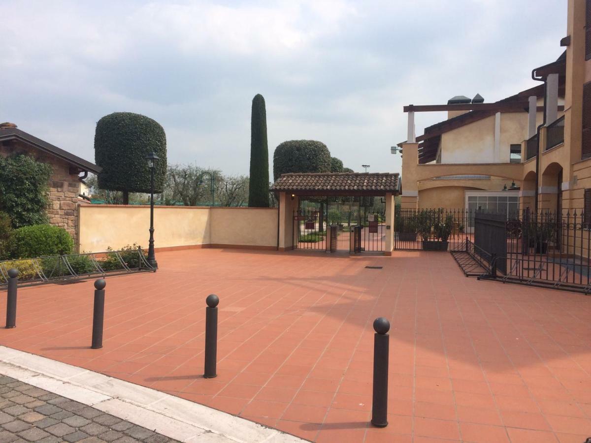 La Chicca Del Garda Lägenhet Peschiera del Garda Exteriör bild