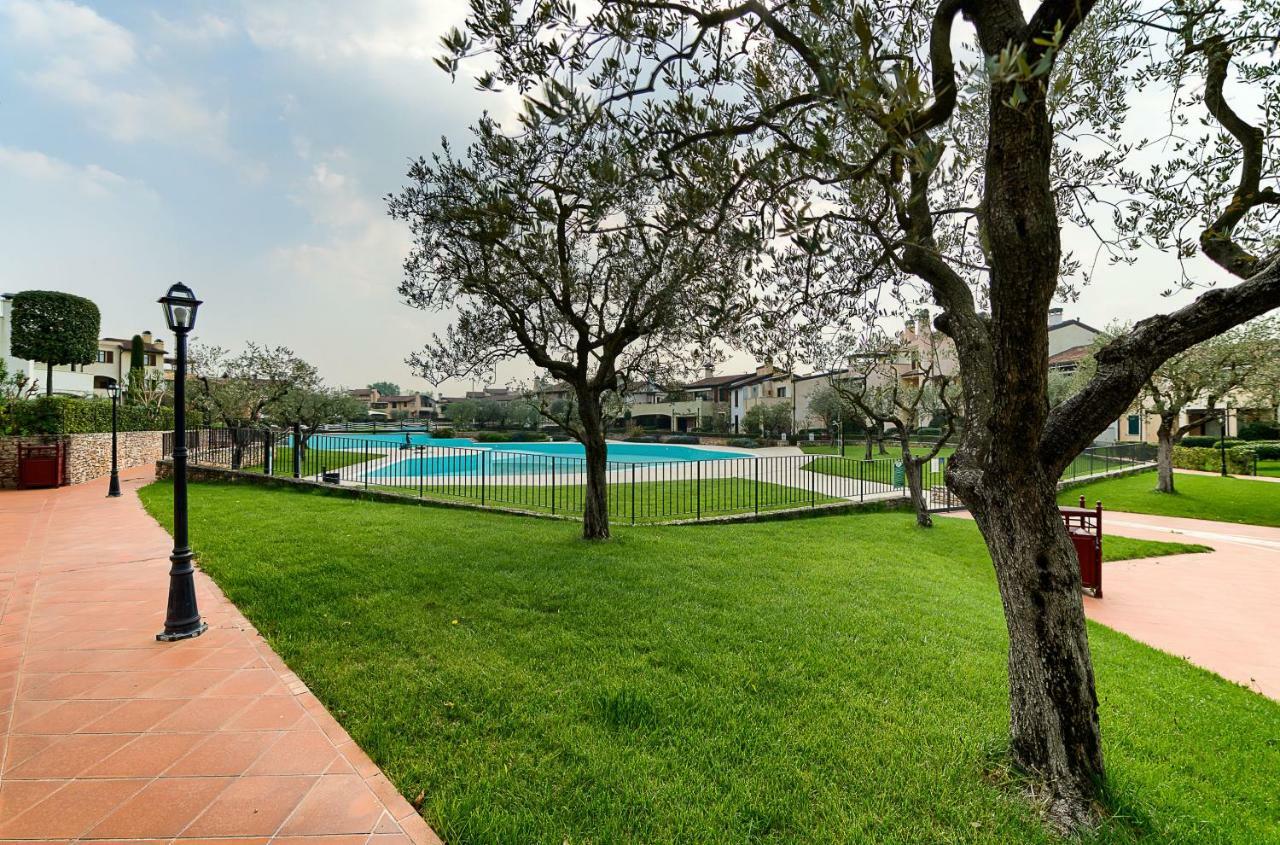 La Chicca Del Garda Lägenhet Peschiera del Garda Exteriör bild
