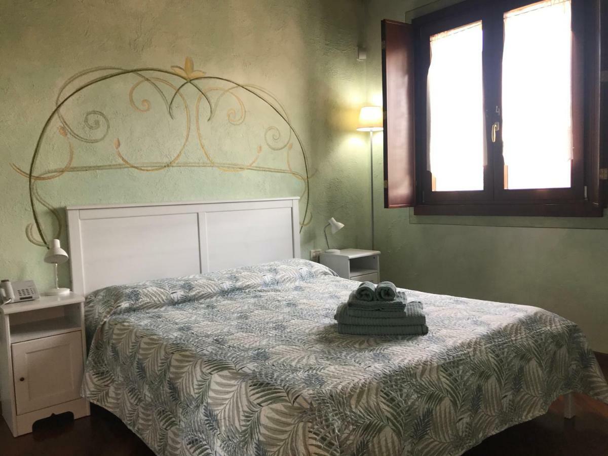 La Chicca Del Garda Lägenhet Peschiera del Garda Exteriör bild