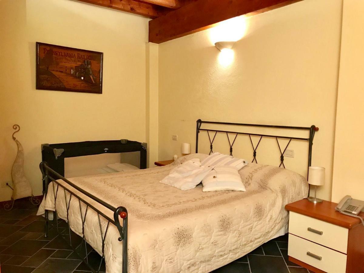 La Chicca Del Garda Lägenhet Peschiera del Garda Exteriör bild